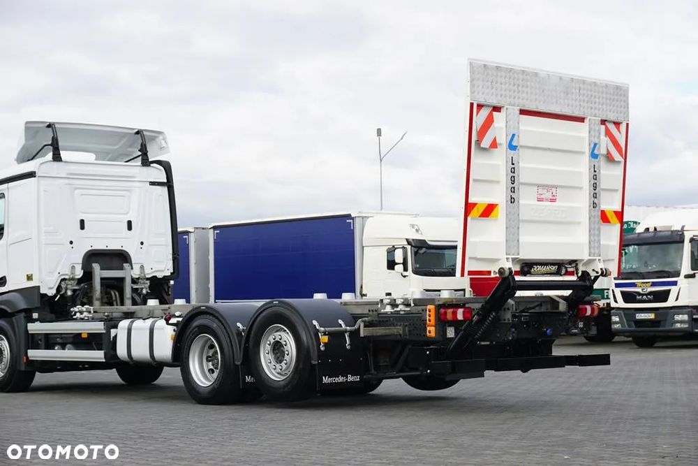 Mercedes-Benz / ACTROS / 2553 / ACC / E 6 / BDF + WINDA / 7.15 , 7.45, 7.82 M / OŚ SKRĘTNA / RETARDER - 36