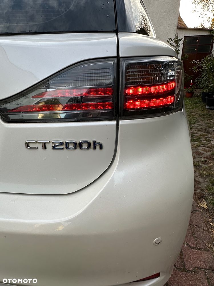 Lexus CT - 13
