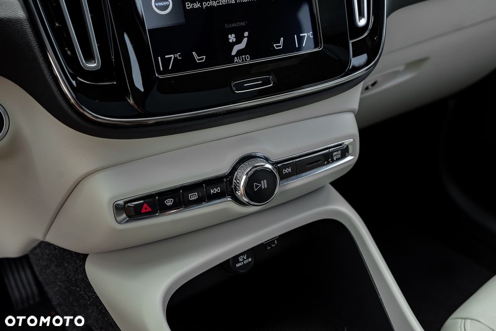 Volvo XC 40 D3 - 32