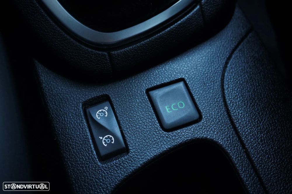 Renault Clio Sport Tourer 1.5 dCi GT Line - 37