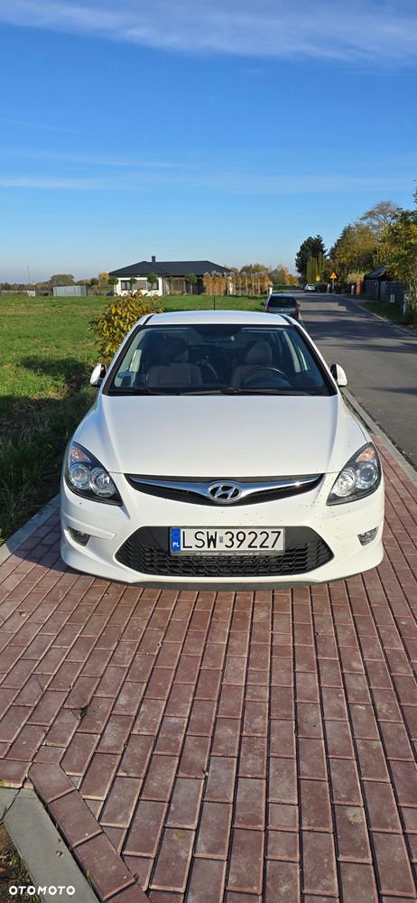 Hyundai I30 2011 photo 2