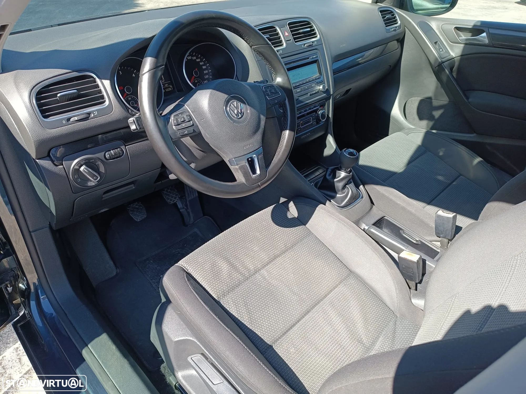 VW Golf 1.6 TDi Confortline - 10