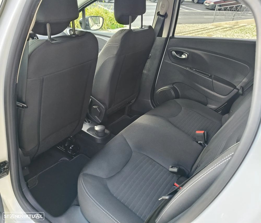 Renault Clio Sport Tourer 1.5 dCi Limited - 23