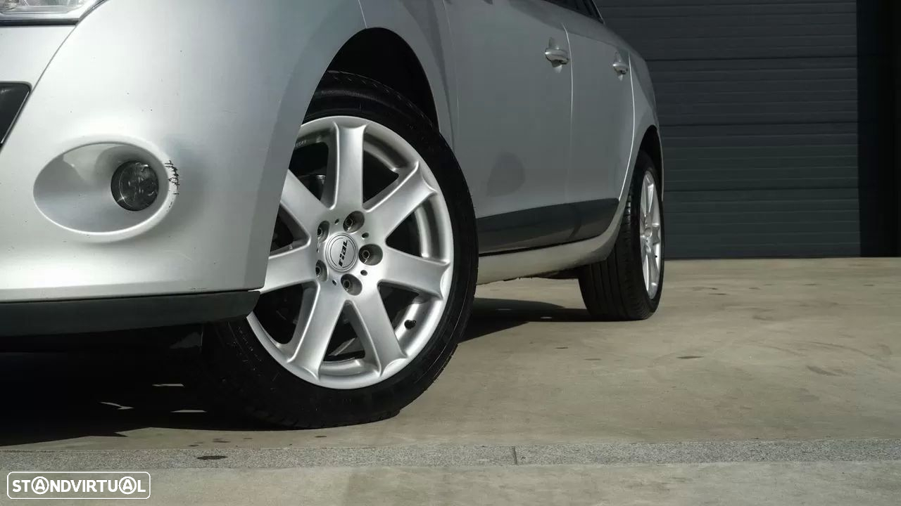 Renault Mégane Sport Tourer - 8