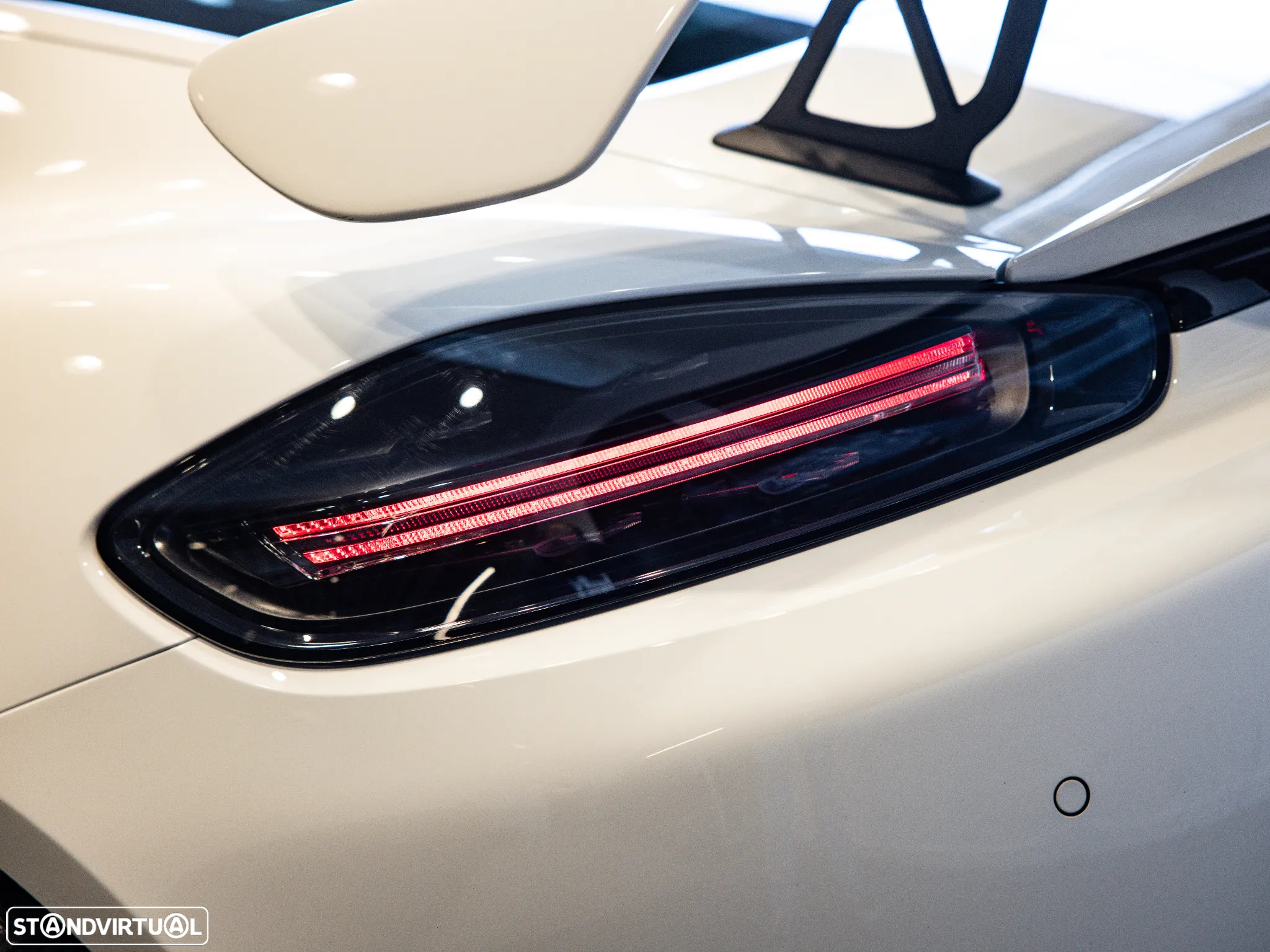 Porsche 718 Cayman GT4 - 17