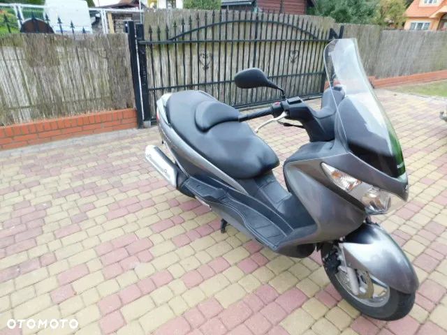 Suzuki Burgman - 1