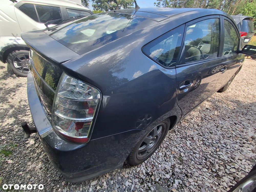 Toyota Prius 1.5 VVT-i Prestige - 3