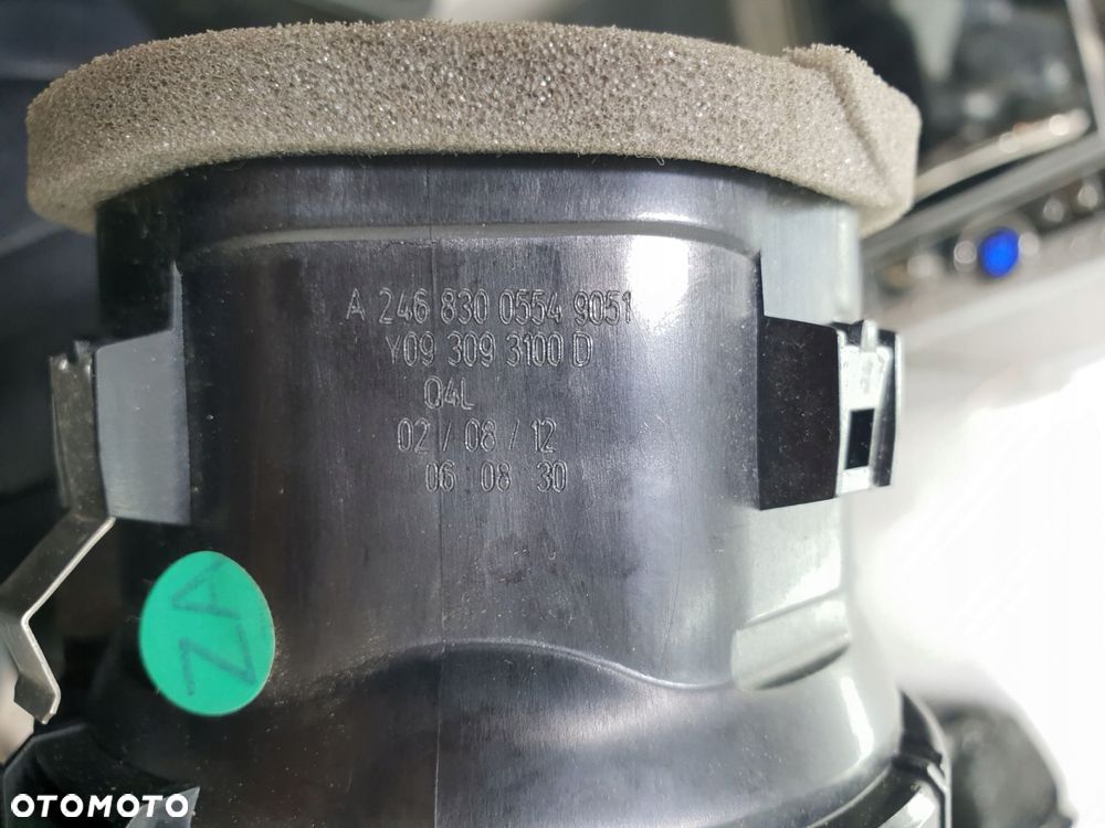 MERCEDES W246 KRATKA NAWIEWU A2468300554 - 4