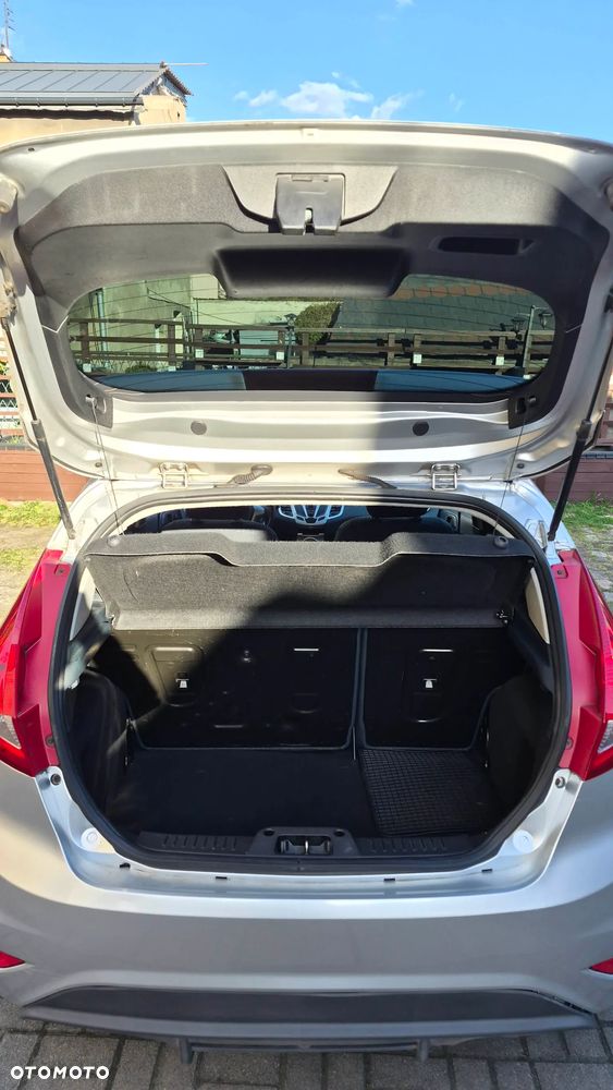 Ford Fiesta 1.4 Titanium - 13
