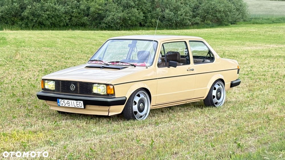 Volkswagen Jetta - 5