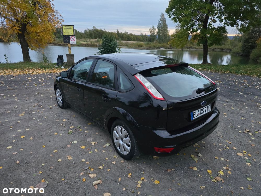 Ford Focus 2009 photo 4