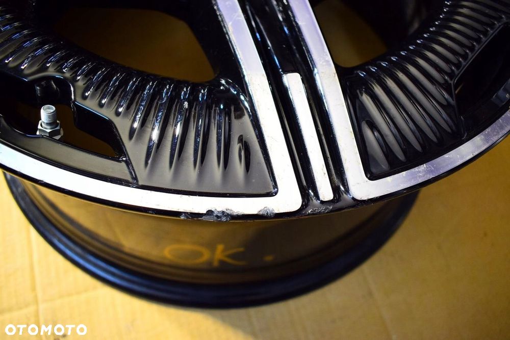 MERCEDES 19 ,,AMG EQE W295 Electric Czujnik Nowy Model Oryginał - 2