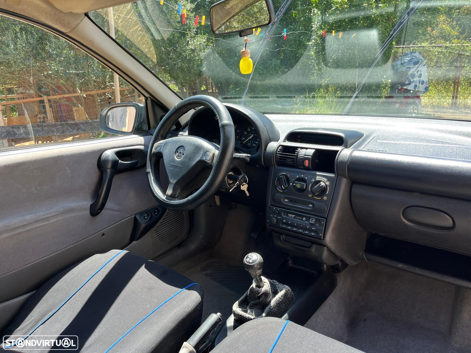Opel Corsa - 8