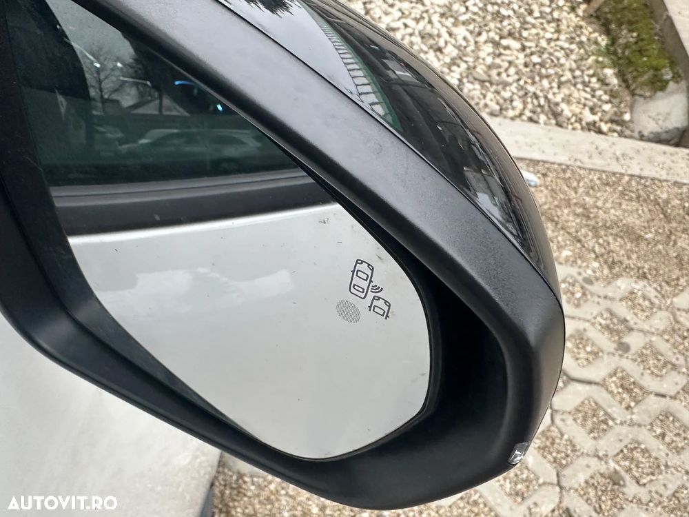 Peugeot 3008 1.2 PureTech 130 EAT8 Allure Pack - 30