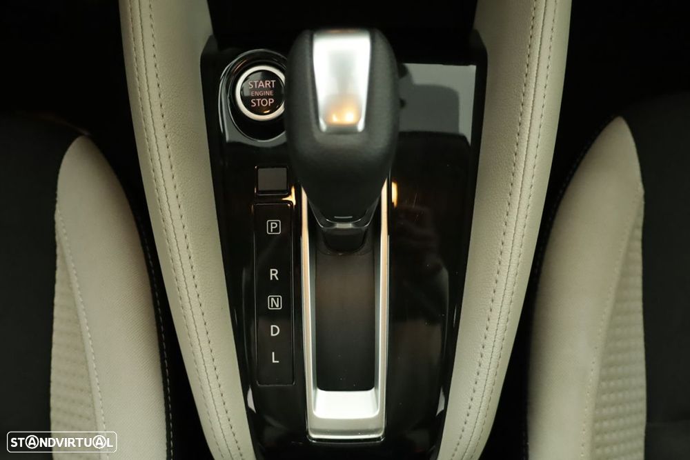 Nissan Micra 1.0 IG-T Tekna CVT - 14