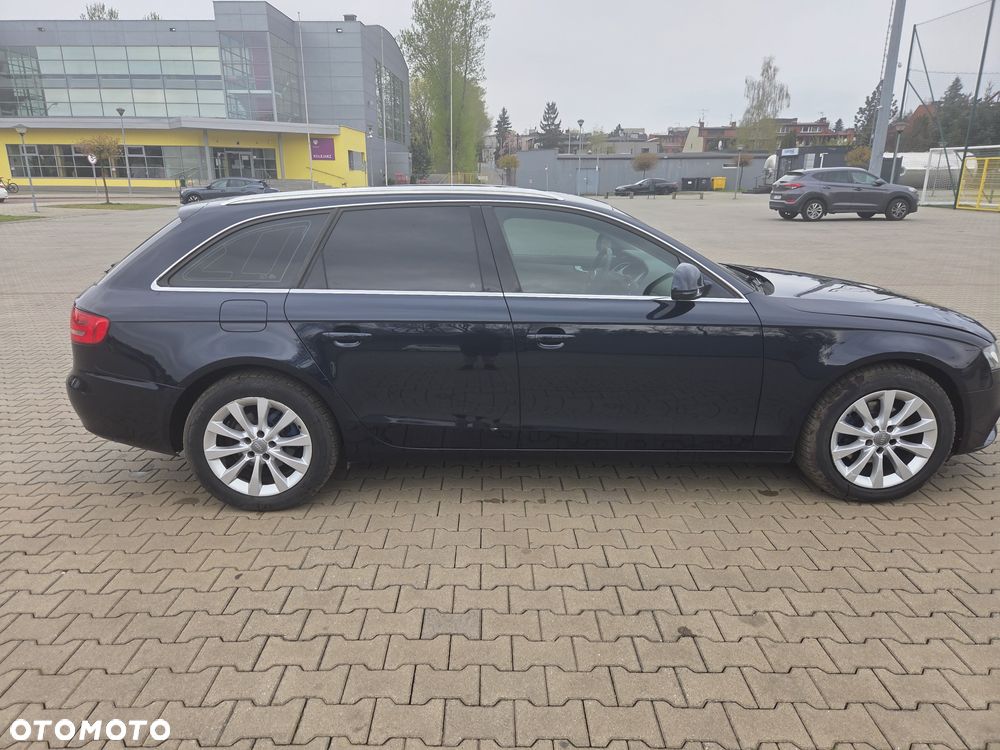 Audi A4 Avant - 8