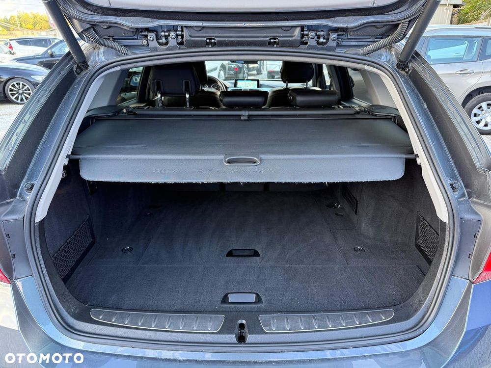 BMW Seria 3 320d - 31
