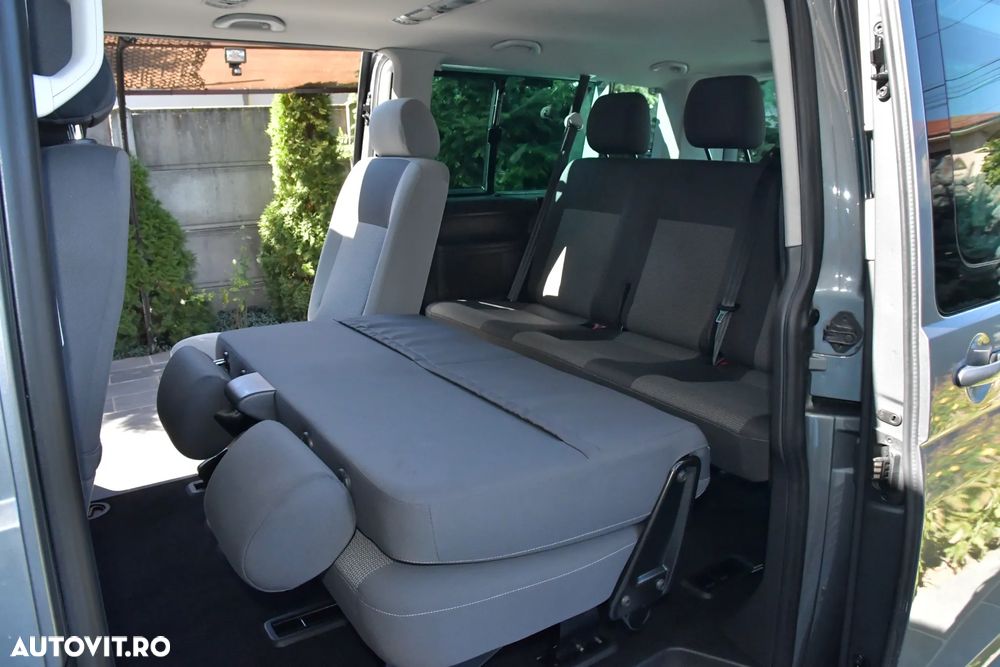 Volkswagen Caravelle - 19