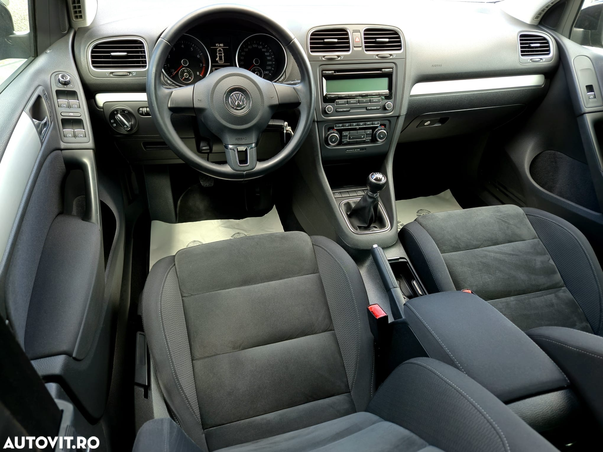 Volkswagen Golf 1.4 TSI Highline - 11