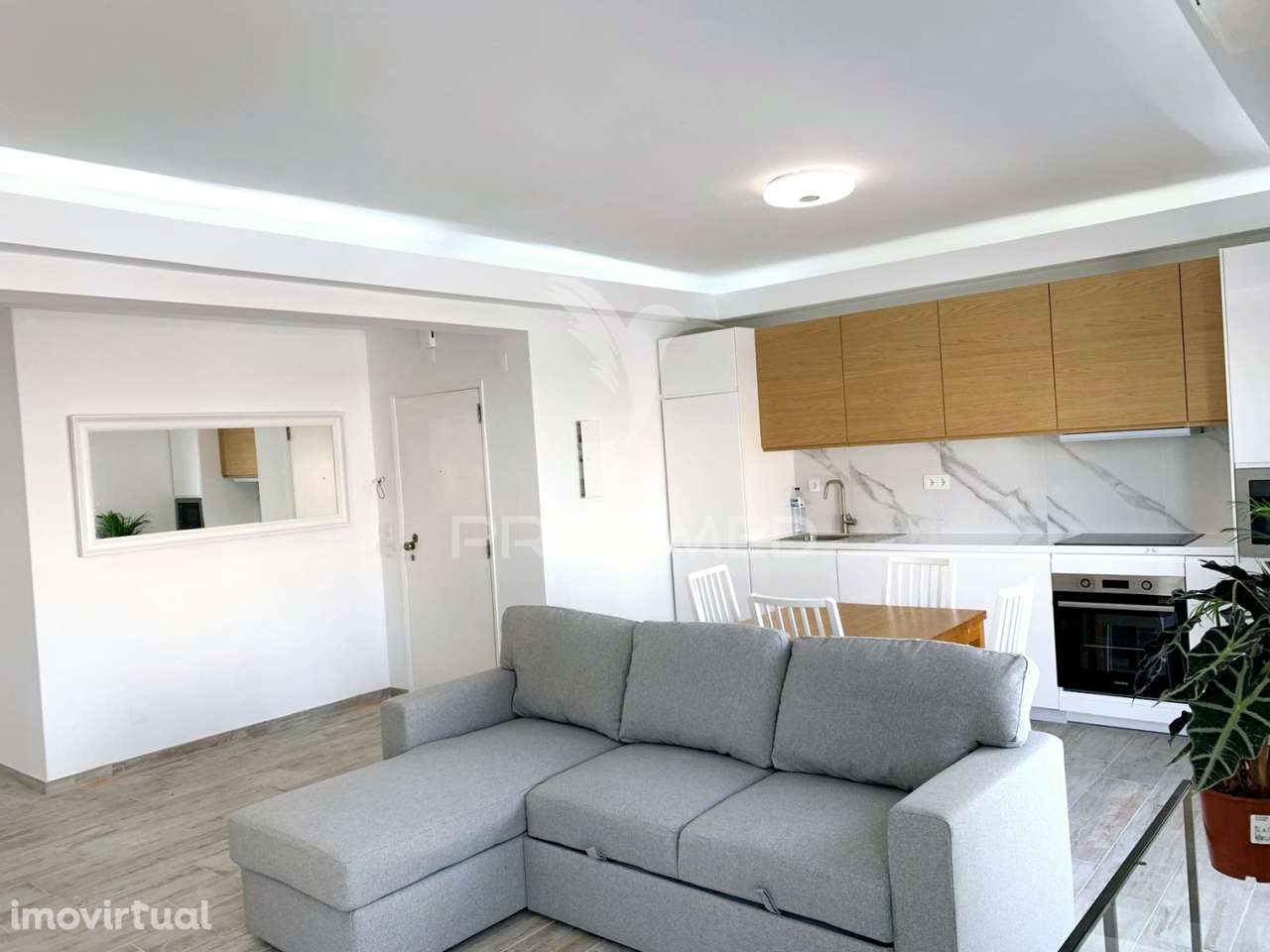 Apartamento T2 Remodelado em Quarteira, otima localização - Grande imagem: 2/31