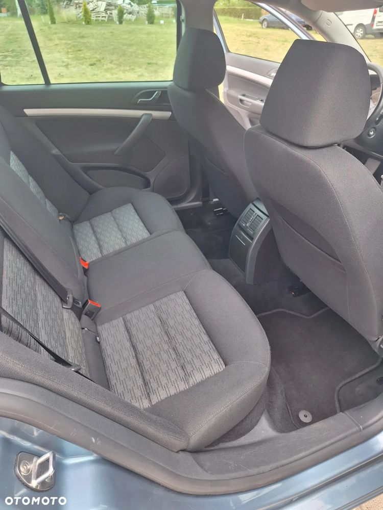 Skoda Octavia 1.6 TDI Ambition DSG - 9