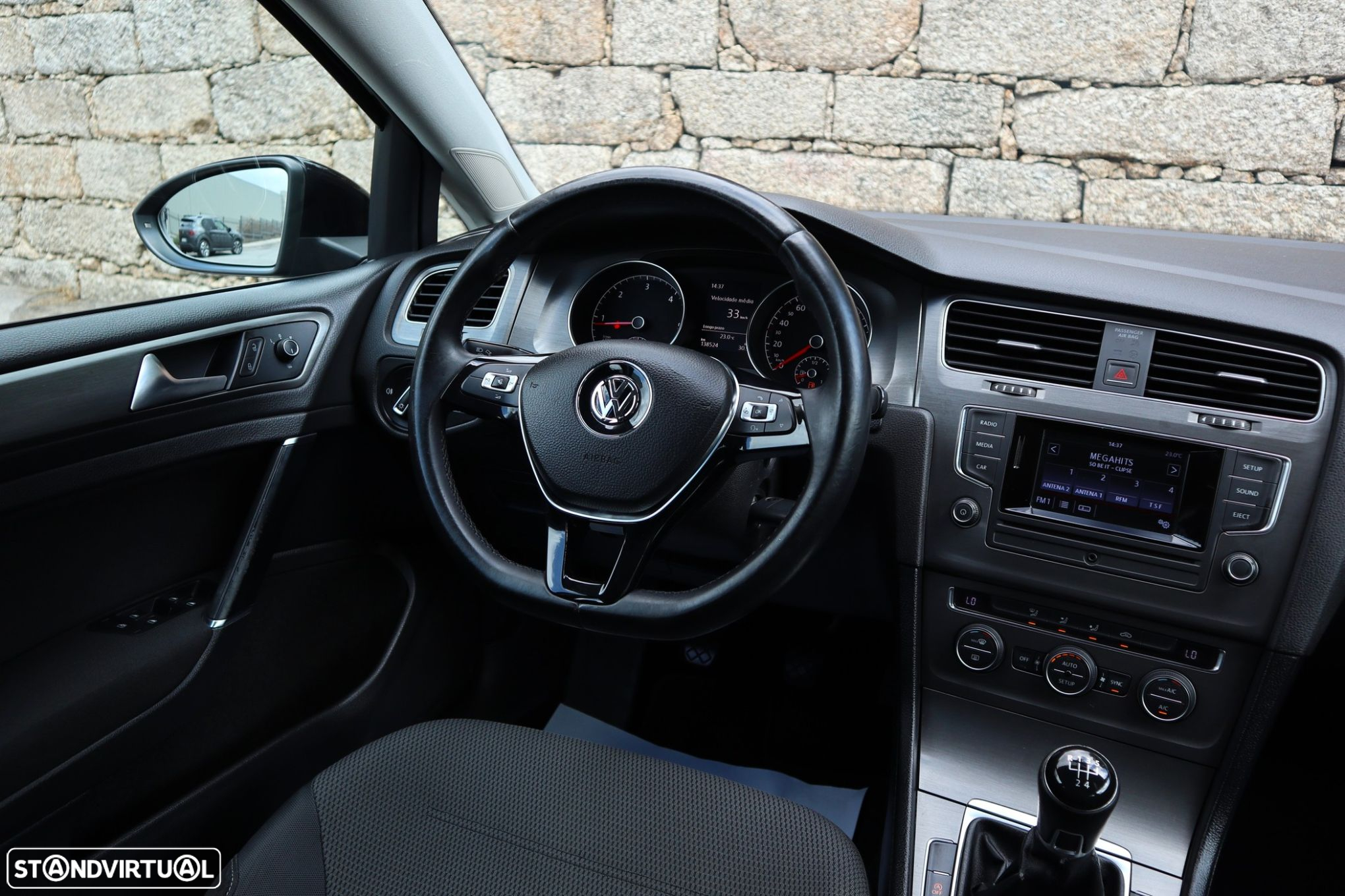 VW Golf - 16