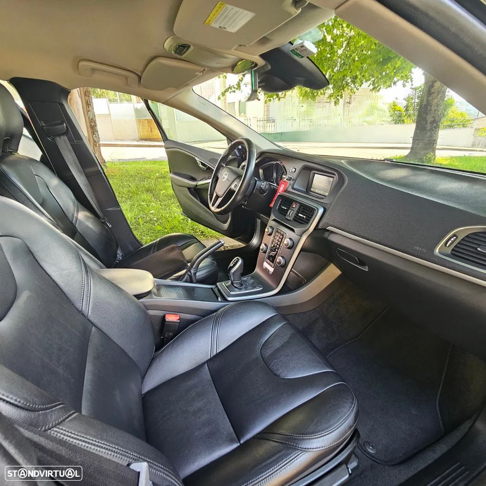 Volvo V40 1.6 D2 Kinetic Powershift Eco - 42
