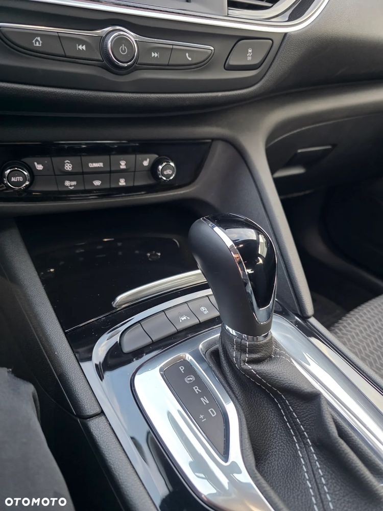 Opel Insignia 2.0 T Elegance S&S - 13