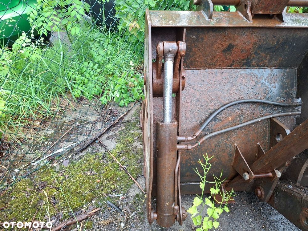 Caterpillar 428 E - 27