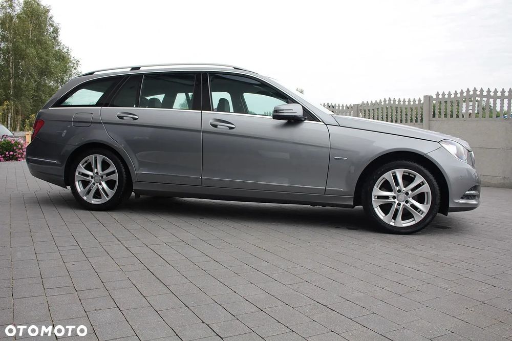 Mercedes-Benz Klasa C 180 CGI Automatik BlueEFFICIENCY Avantgarde - 6