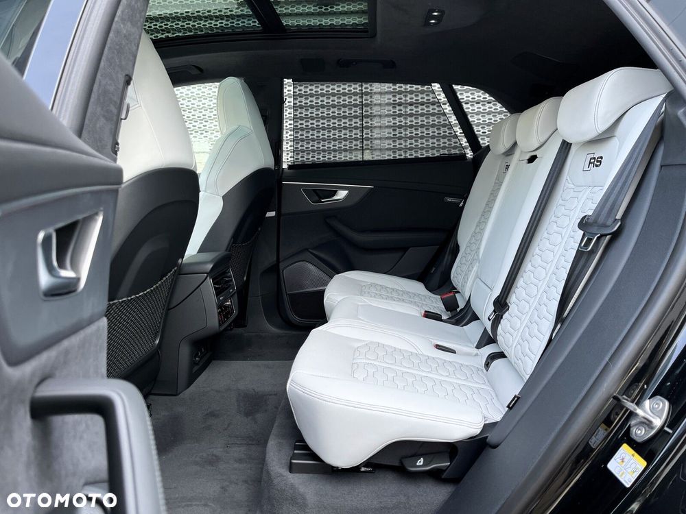 Audi RS Q8 - 21