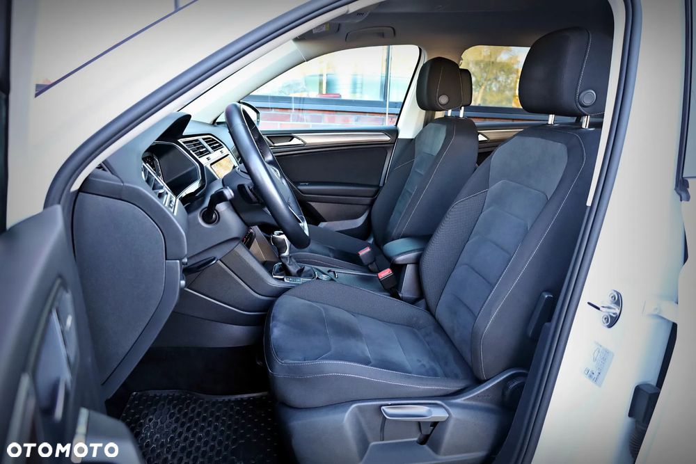 Volkswagen Tiguan Allspace 2.0 TSI 4Mot Elegance DSG - 17