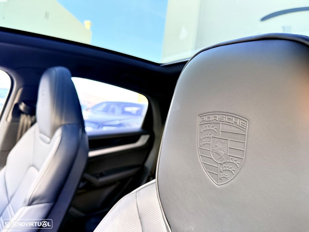 Porsche Cayenne Coupé S E-Hybrid - 27