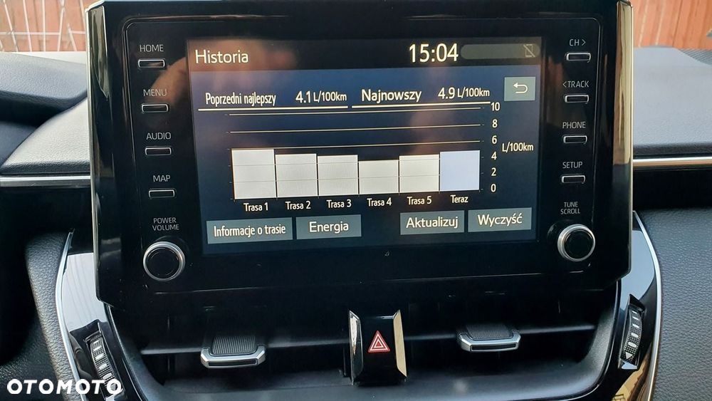Toyota Corolla 1.8 Hybrid Comfort - 24