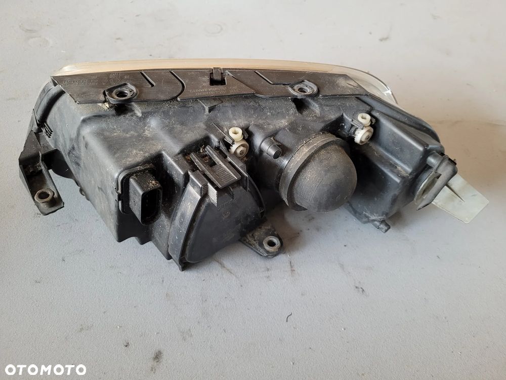 Lampa prawa przednia soczewka VW Passat B5 Lift FL 2002r Europa 3B0941016AN - 3