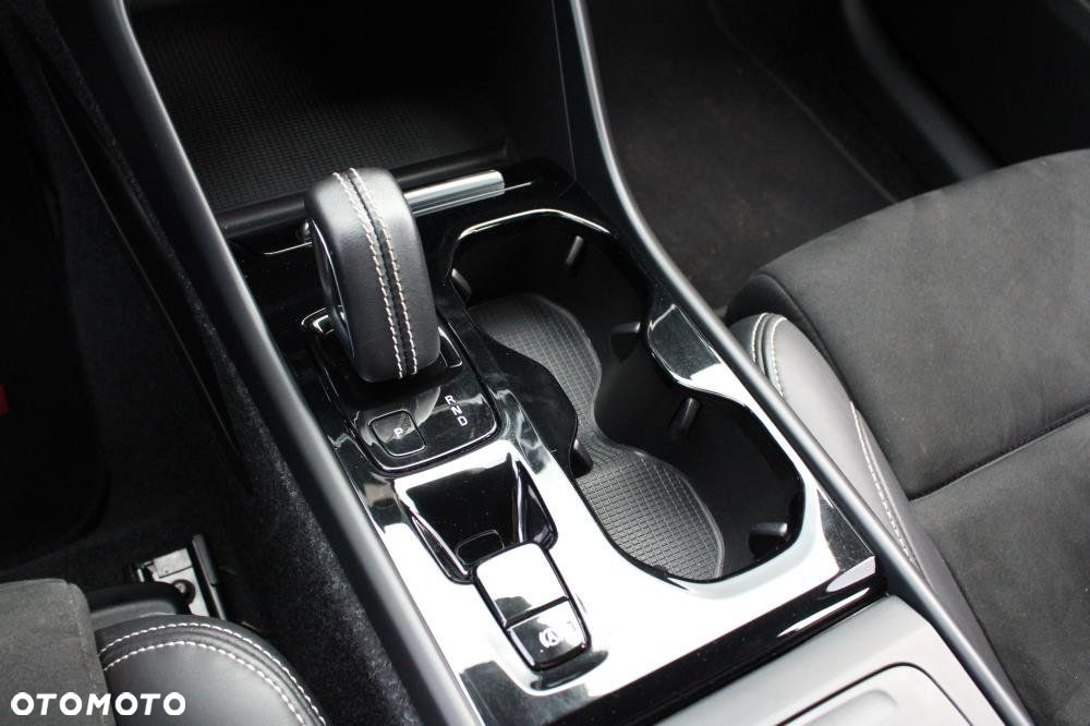 Volvo XC 40 - 20