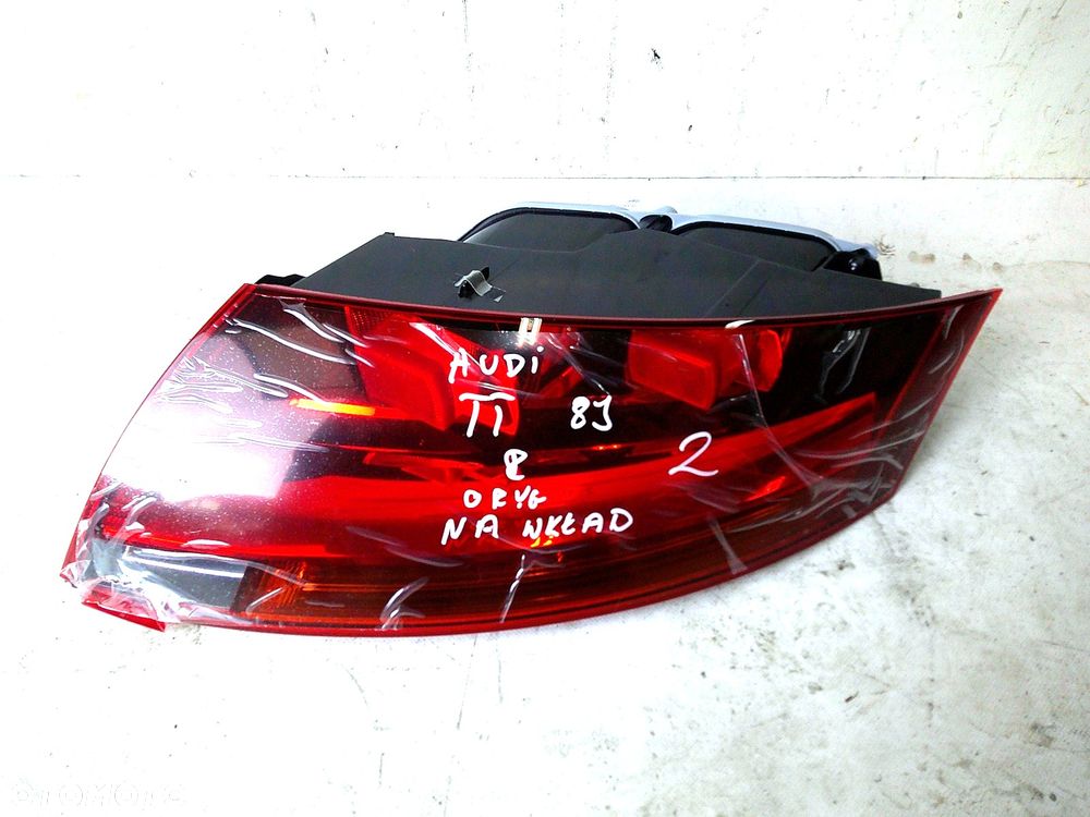 8J0945096L audi tt 8j lampa tył prawa nowa oryginał tylna