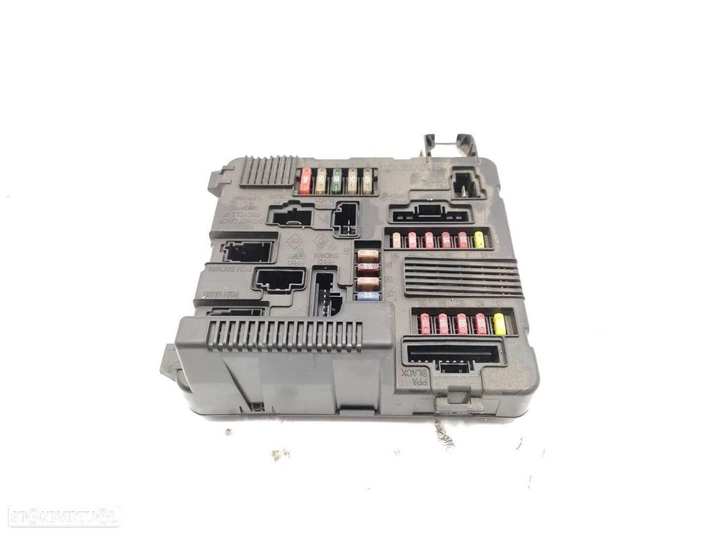 CAIXA RELÉS / FUSÍVEIS RENAULT SCÉNIC II 2005 -8200306032B - 1