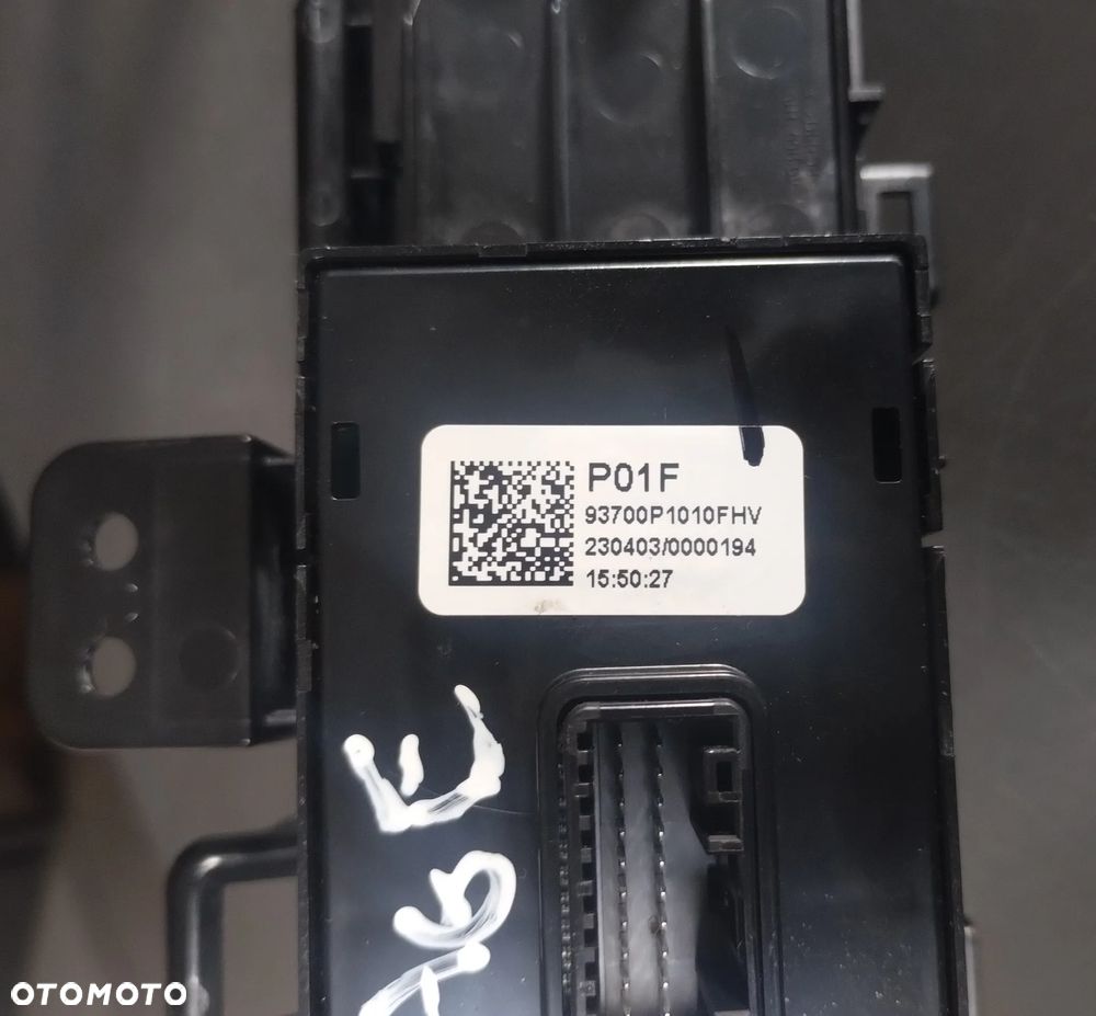 KIA SPORTAGE 5 V 21 r.- PANEL ŚWIATEŁ PRZEŁĄCZNIK panel ręcznego + - 5