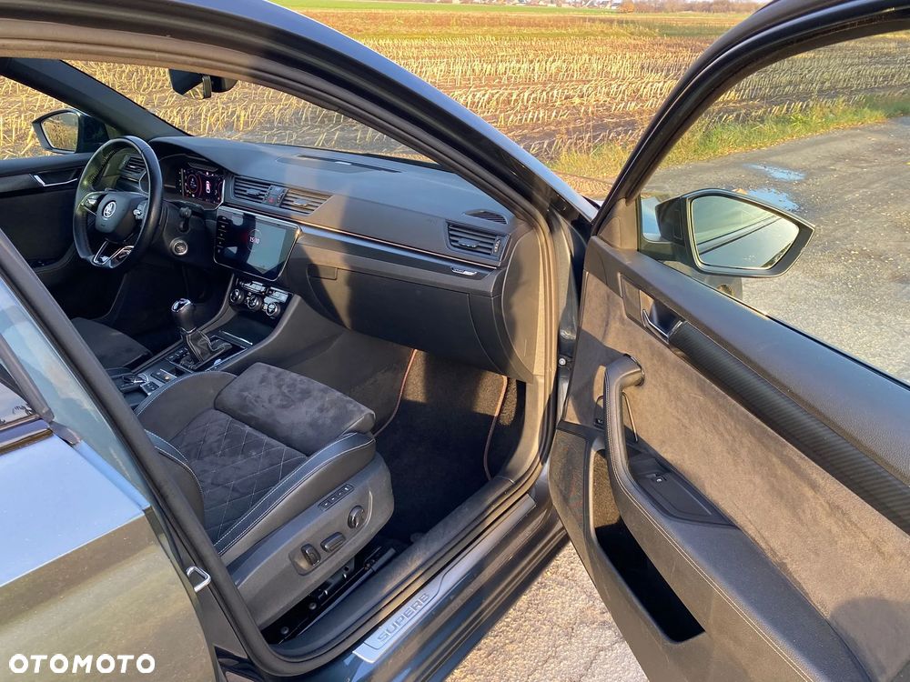 Skoda Superb 2.0 TDI Sportline DSG7 - 17