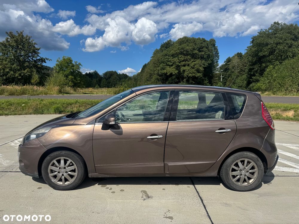 Renault Scenic 2010 photo 2