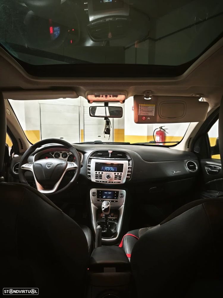 Lancia Delta 1.6 M-Jet Platino - 12