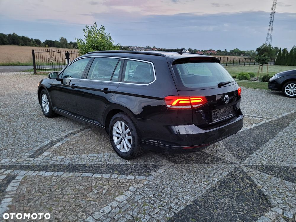 Volkswagen Passat 2.0 TDI SCR DSG Comfortline - 3