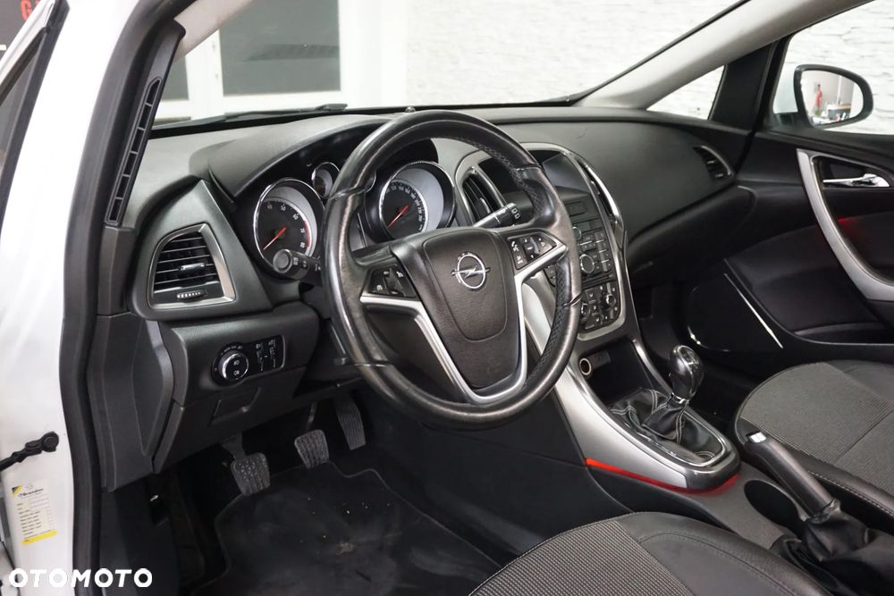 Opel Astra 1.6 - 18