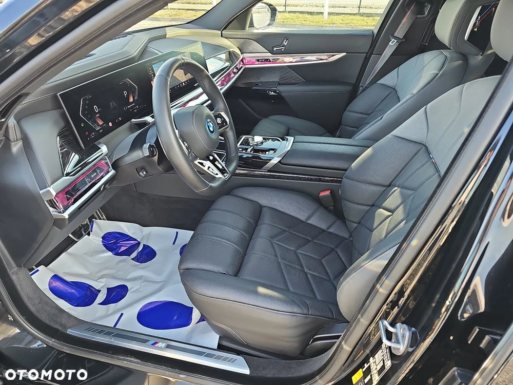BMW Seria 7 750e PHEV xDrive sport - 11