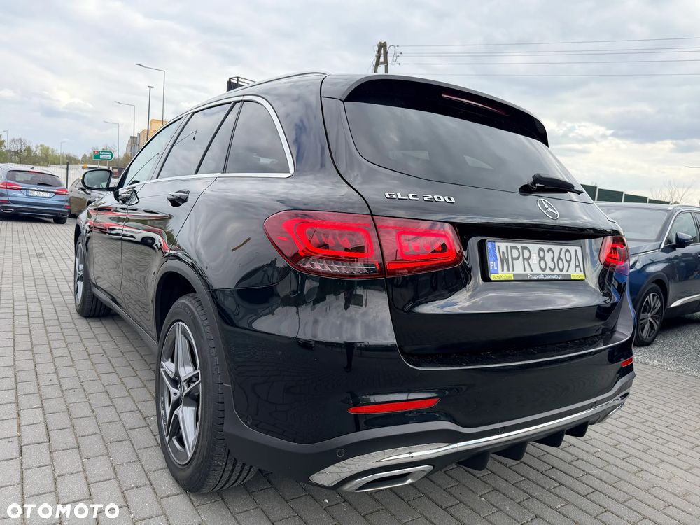 Mercedes-Benz GLC 200 4Matic 9G-TRONIC AMG Line - 14