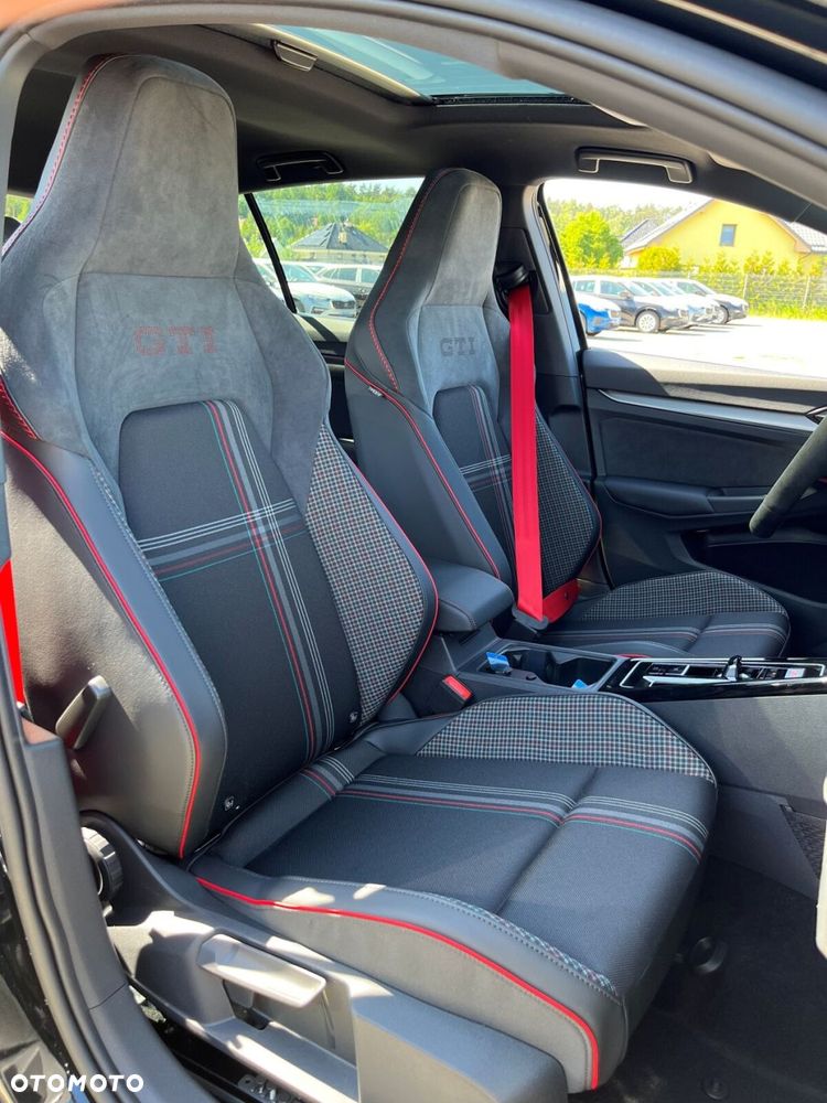 Volkswagen Golf 2.0 TSI GTI Edition 50 DSG - 10