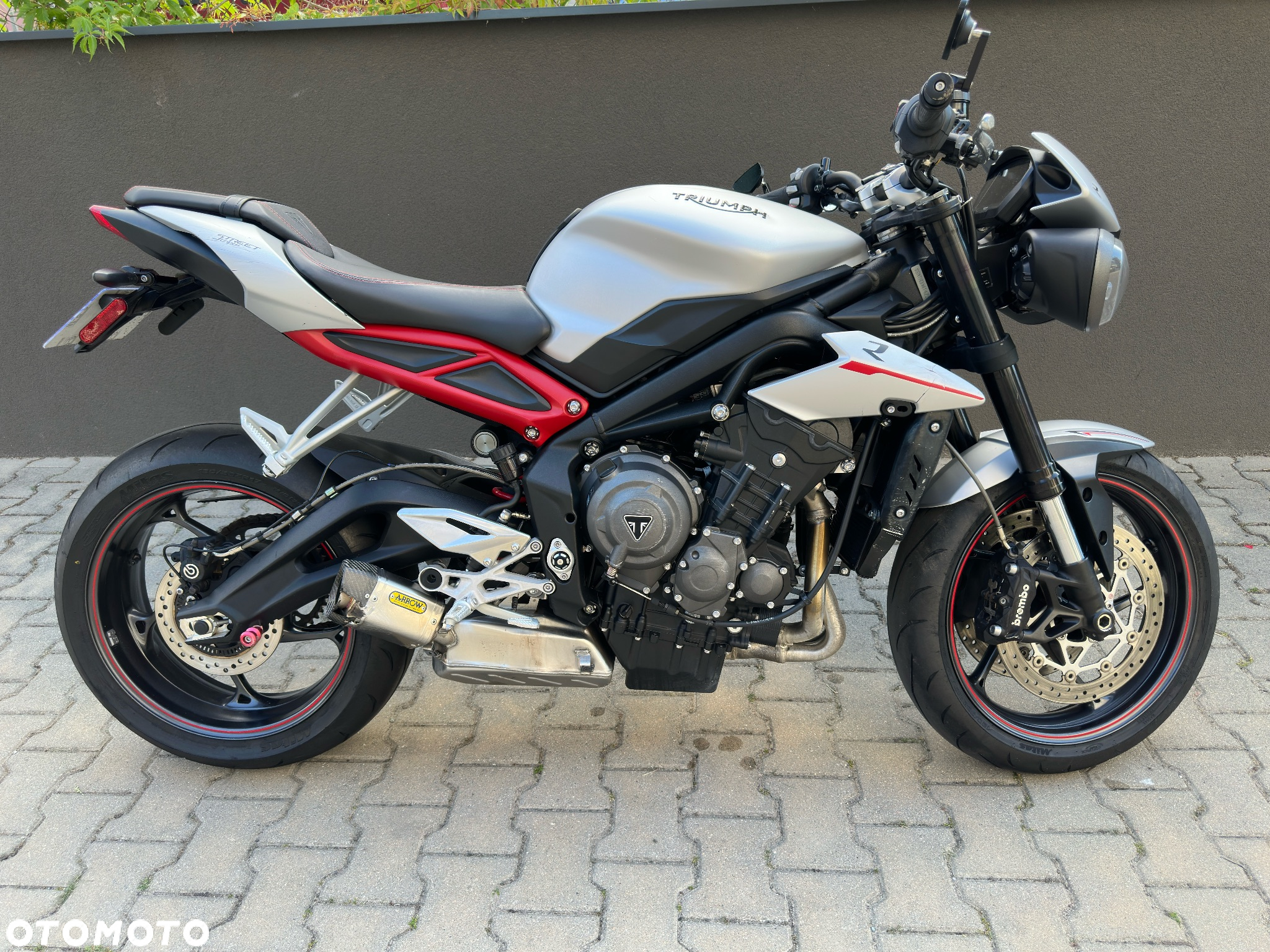 Triumph Street Triple - 2