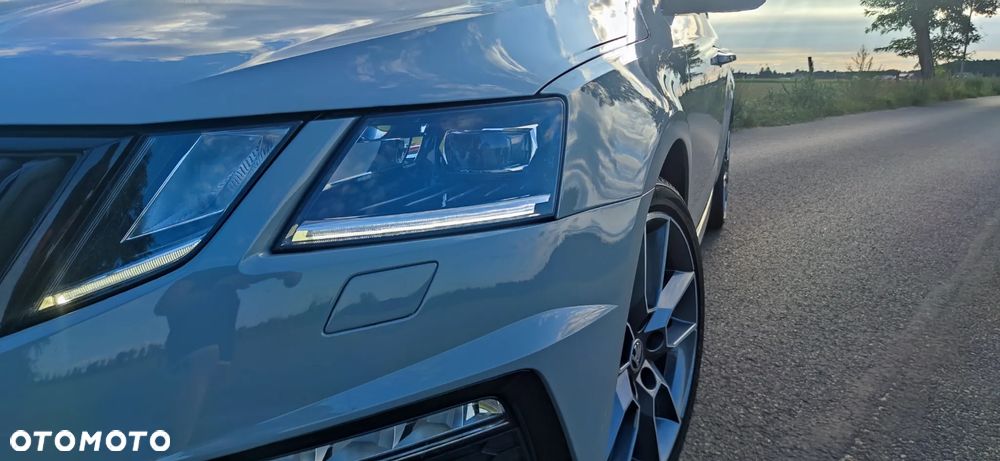 Skoda Octavia 2.0 TDI DSG RS - 2