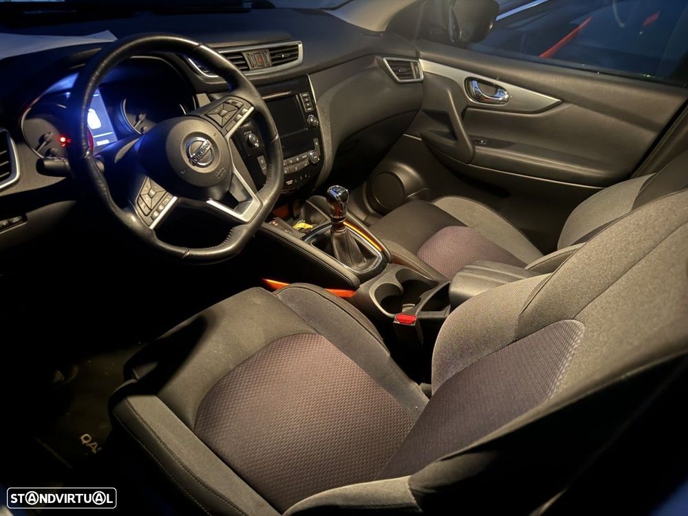 Nissan Qashqai 1.5 dCi N-Connecta - 10